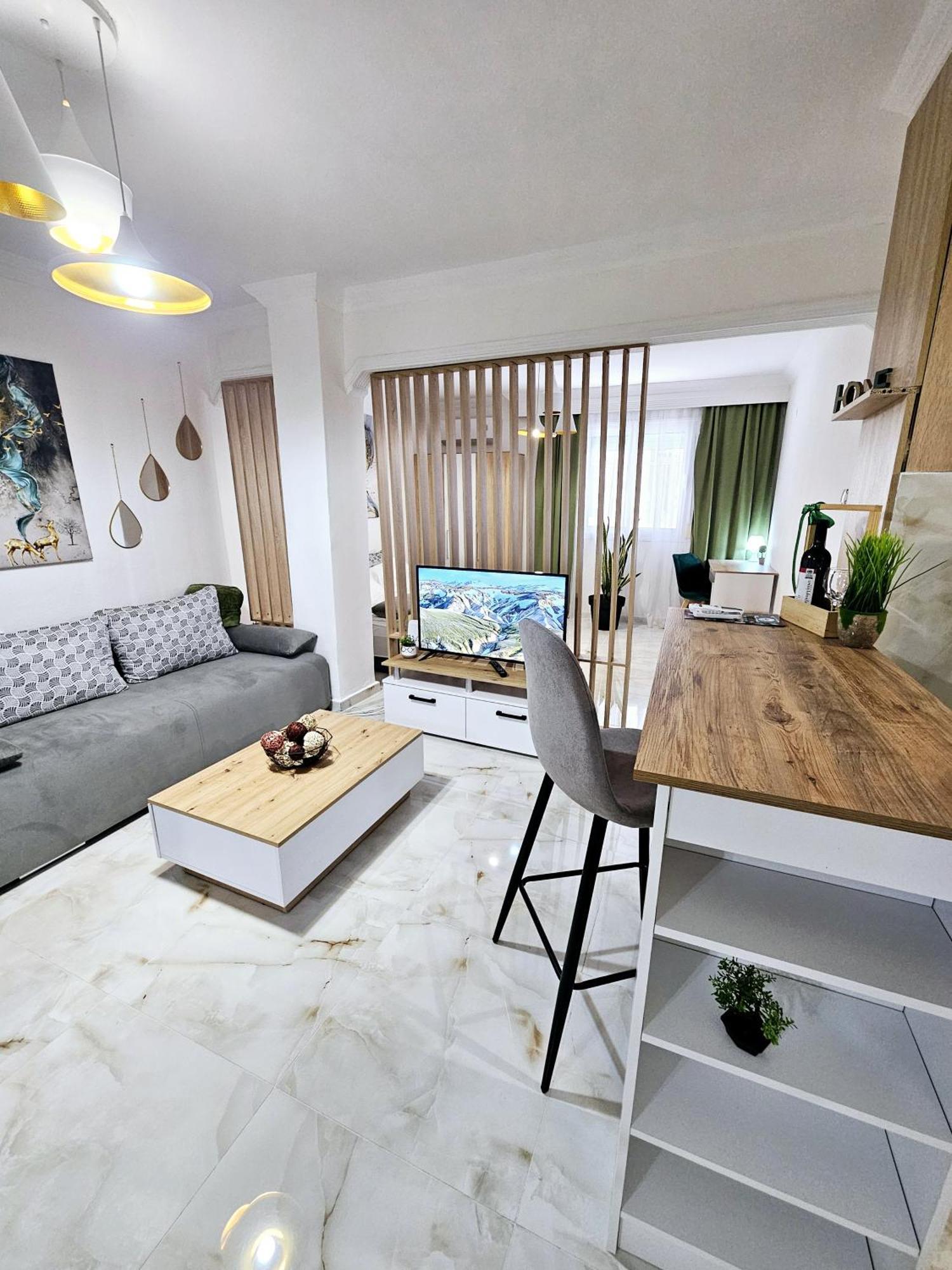 Apartment Acvi Lux - Center By Seafront Thessaloniki
