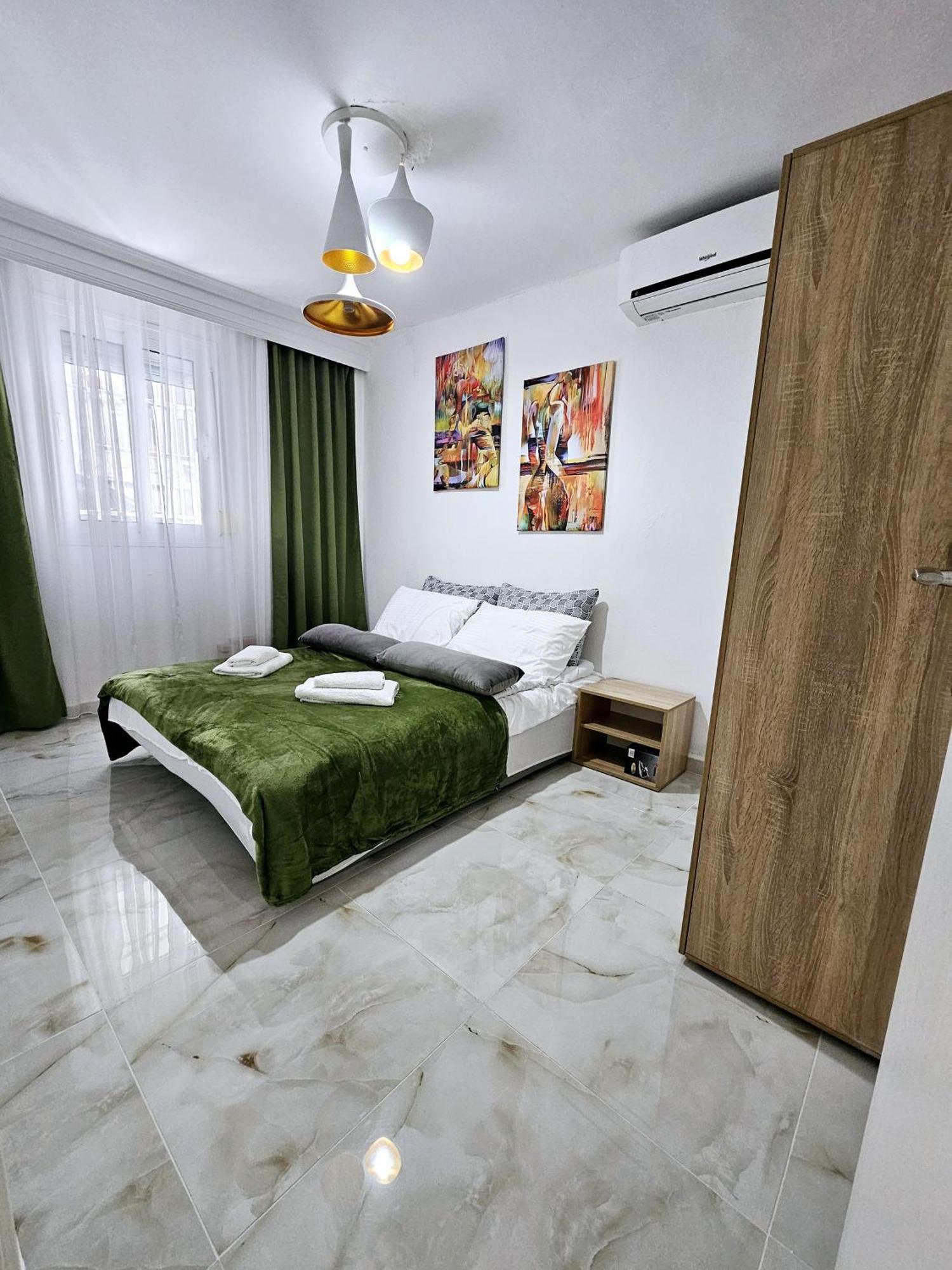 Acvi Lux - Center By Seafront